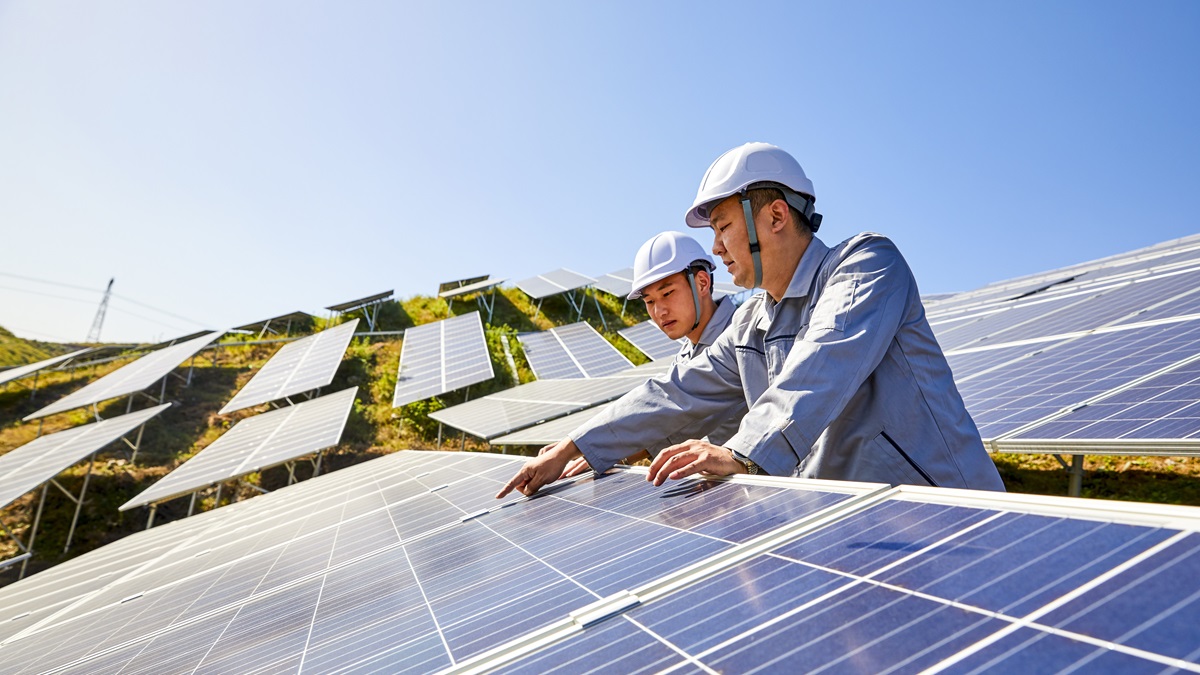 The Future of Business and Energy: Navigating the Transition to a Sustainable Economy